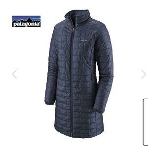 Patagonia navy lightweight parka size small